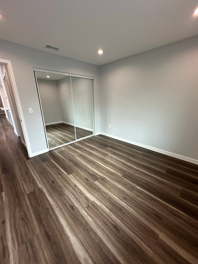 Building Photo - Casa Denver # 2