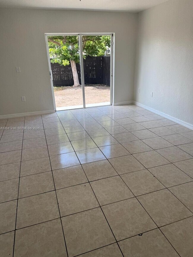 Building Photo - 13567 SW 264th Terrace