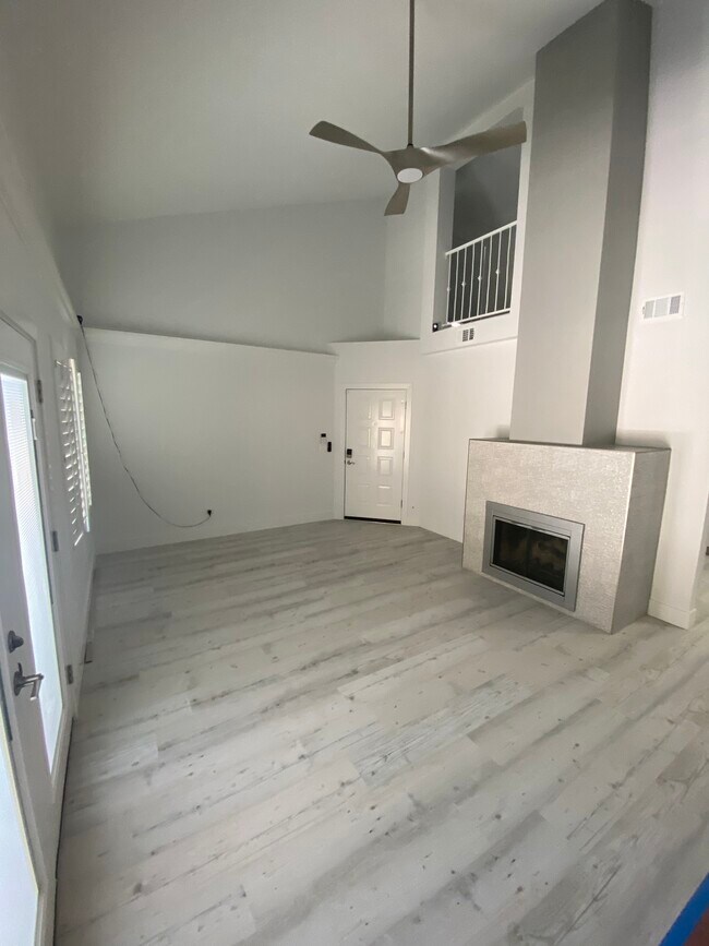 Building Photo - 9653 S 44th St