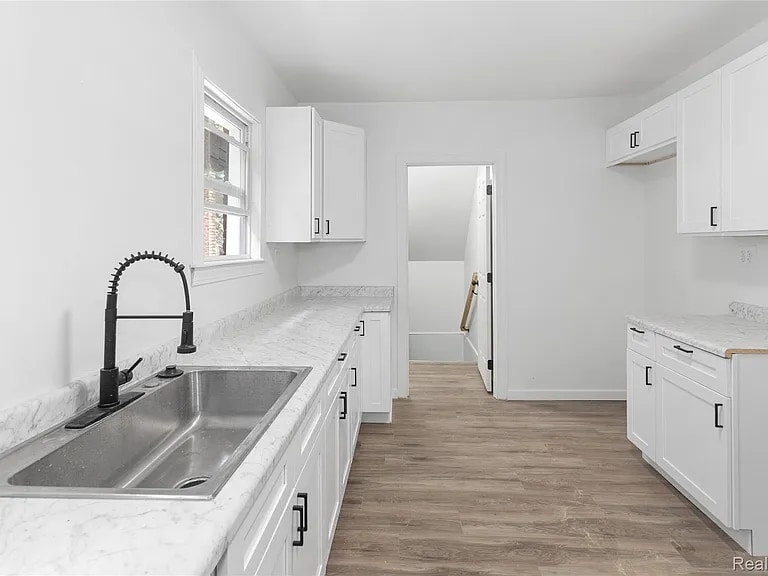 Building Photo - 2509 Gladstone St