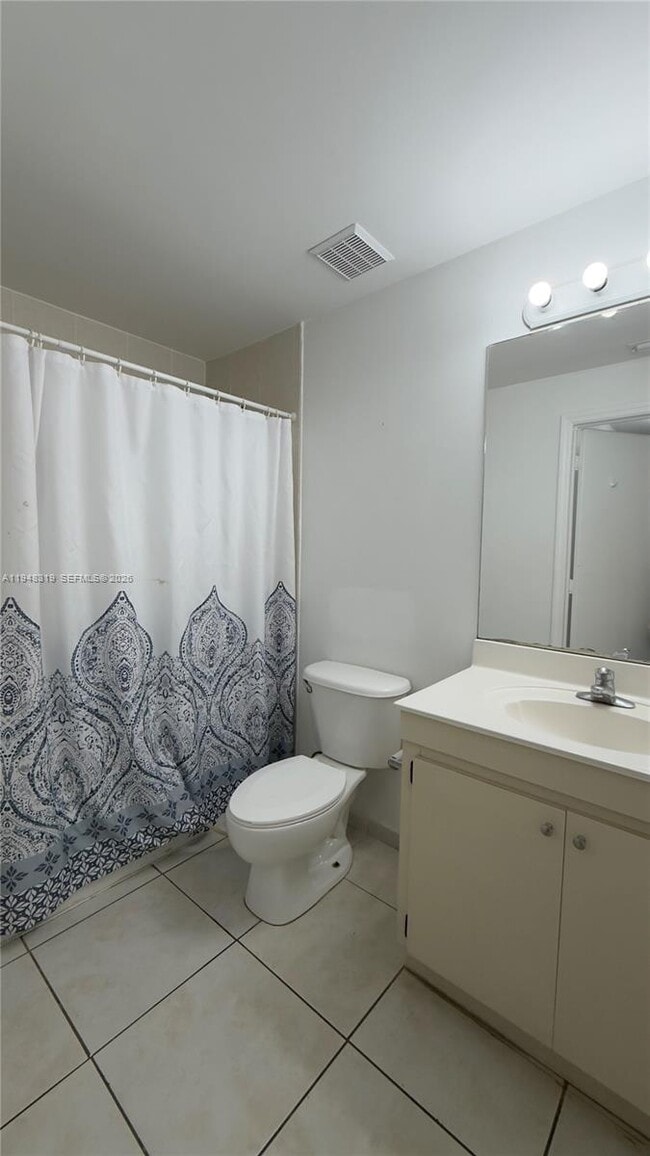 Building Photo - 7290 NW 114th Ave