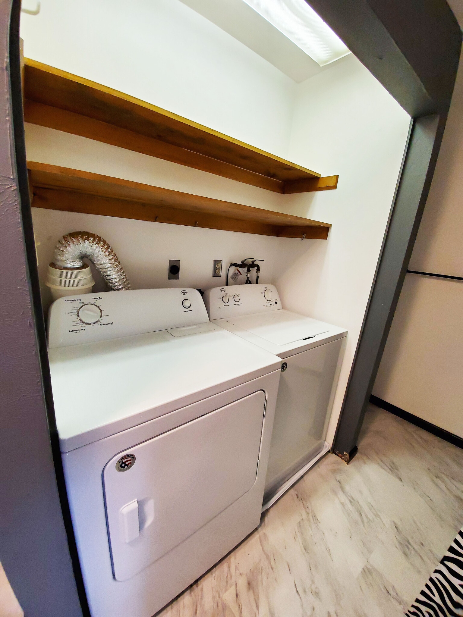 NEW ROPER HIGH END WASHER AND DRYER - 27 Richmond St