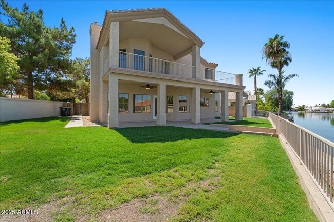 Building Photo - 1414 N Palmsprings Dr