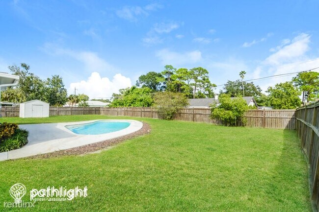 Building Photo - 3 br, 2 bath House - 2129 Willow Oak Drive...