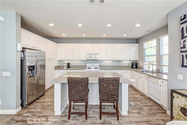 Building Photo - 2052 Owens Dr