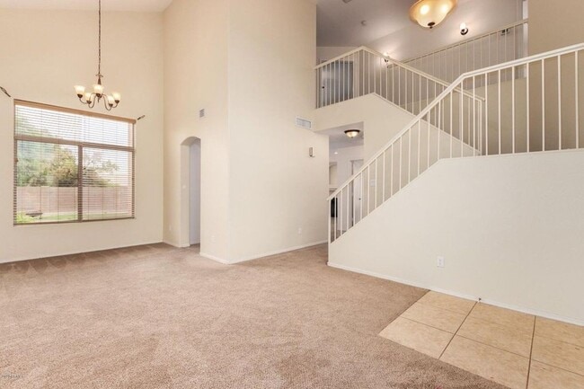 Building Photo - COMING SOON!! Lovely 3 Bedroom / 3 Bath  South Chandler Area Home!