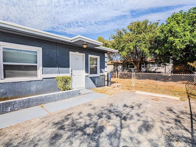 Building Photo - 112 W 34th St