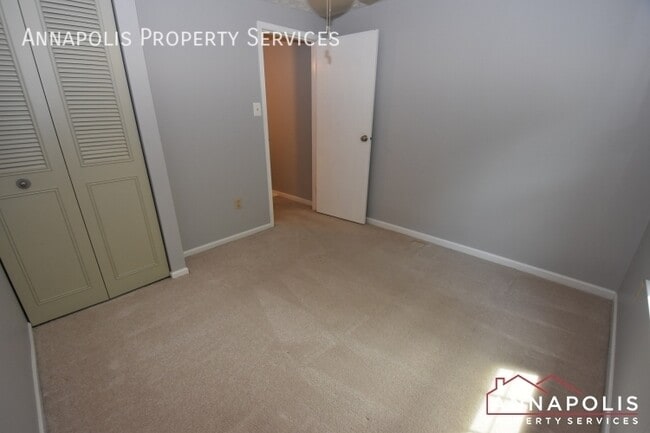 Building Photo - 541 Bay Dale Ct