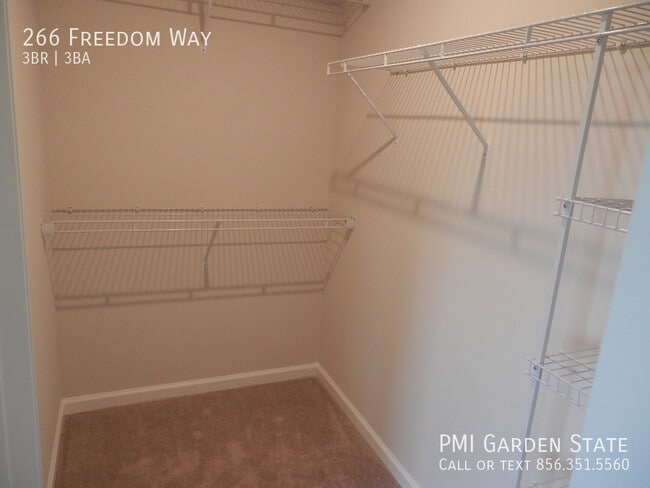 Building Photo - For Rent $2450 NEW CONTRUCTION