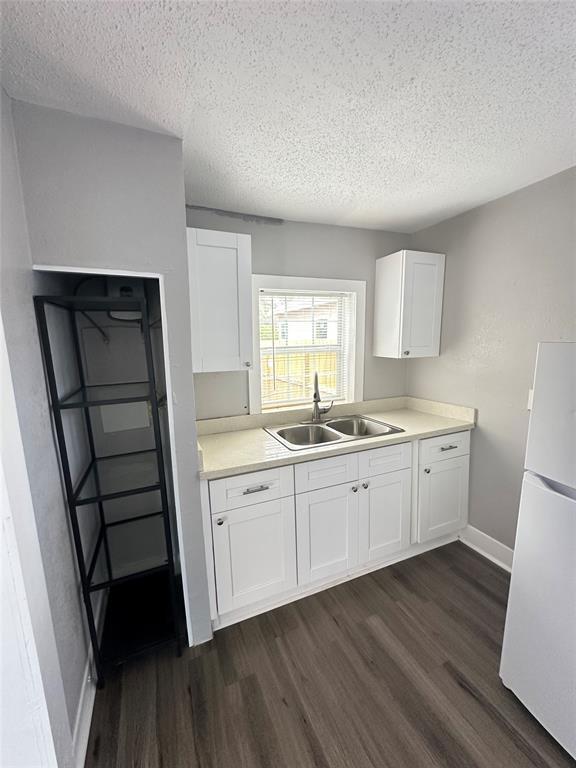 Building Photo - 1401 Collier St