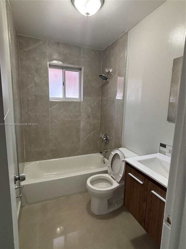 Building Photo - 2238 W 74th St