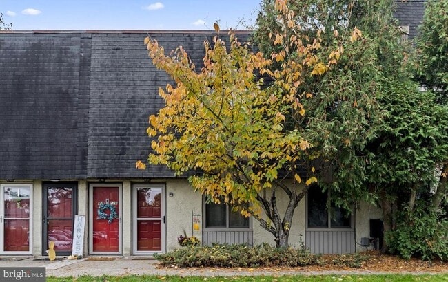 Building Photo - 4702 CHELSEA Ct