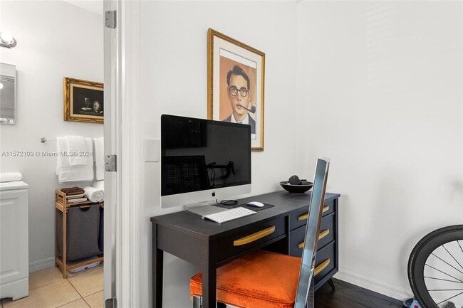 Building Photo - 637 37th St