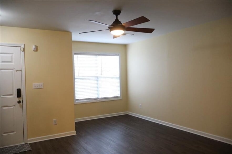 Building Photo - 118 Hiram Terrace