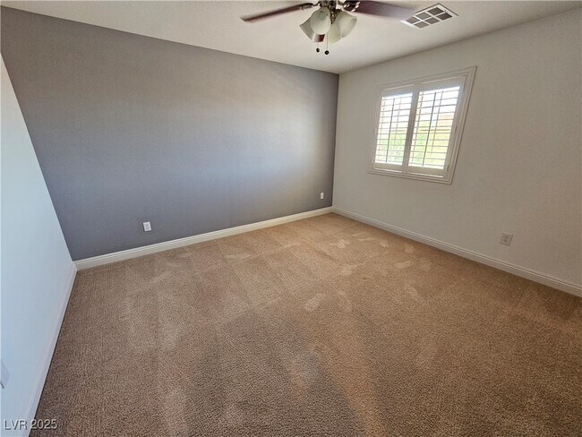 Building Photo - 892 White Sparrow St