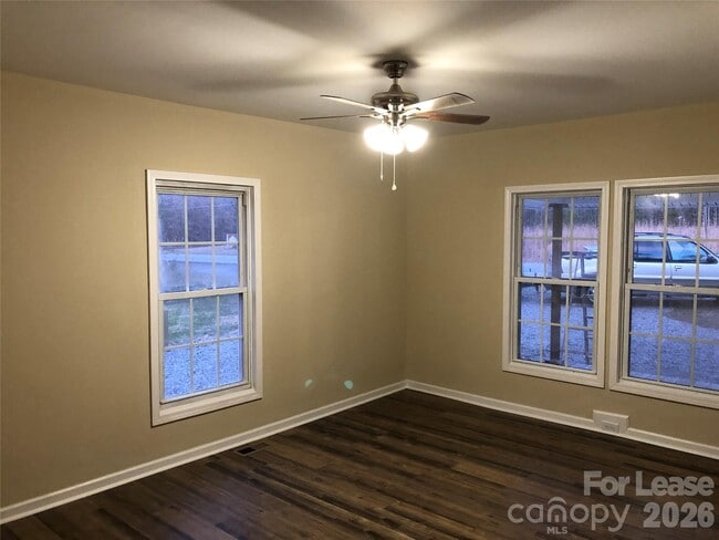 Building Photo - 3714 NC-27