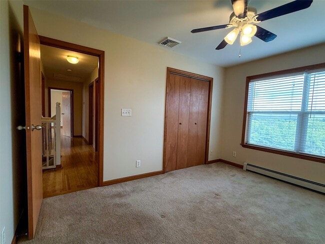 Building Photo - 10 Ashlyn Dr