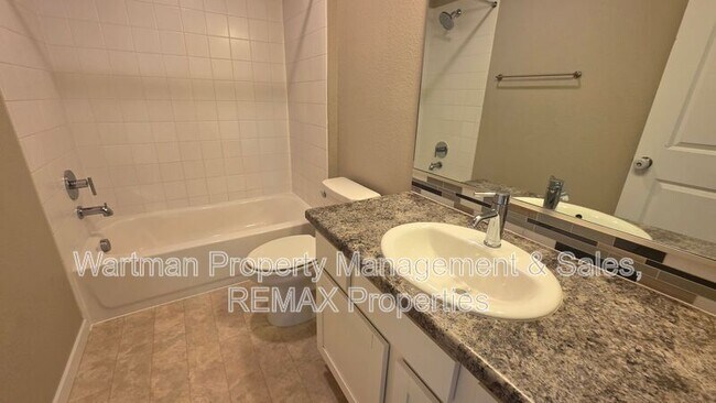 Building Photo - 9638 Vistas Park Dr