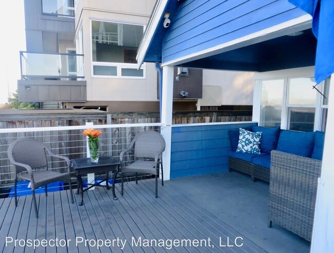 Building Photo - 2 br, 2 bath House - 1510 Alki Ave SW