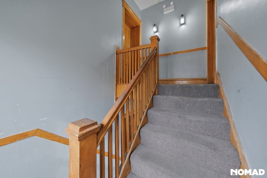 Building Photo - 1638 50th Ct