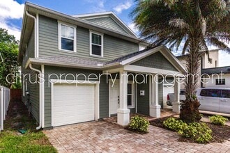 Building Photo - Beautiful, Spacious 3/2.5 in Wadeview Park