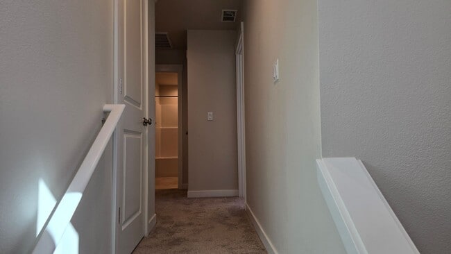 Building Photo - Amazing 3 bedroom Brand new home!!