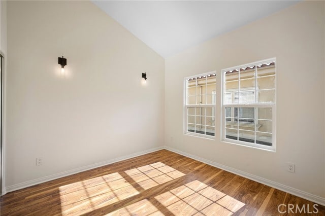 Building Photo - 415 E Dryden St