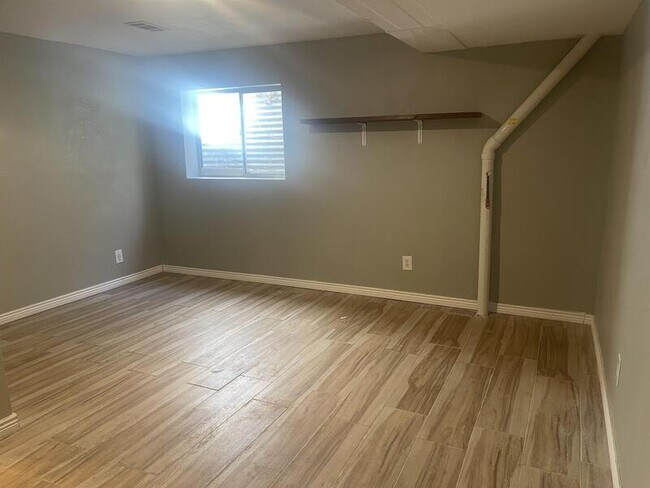 Building Photo - 4255 Westshore Way