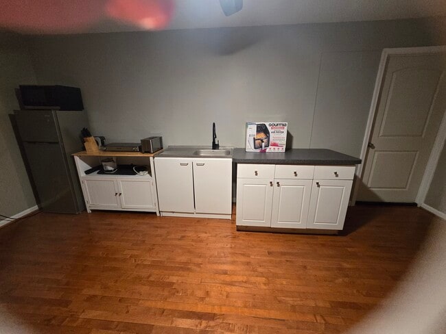 Building Photo - 316 High St