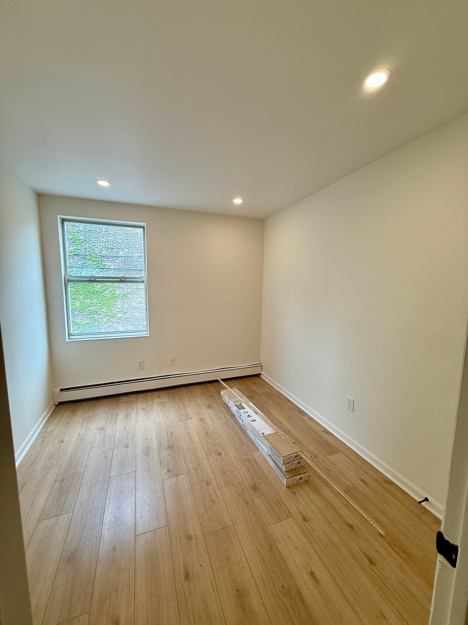 Building Photo - 124 Sumpter St