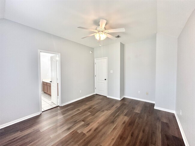 Building Photo - 12310 Warrenwood Dr
