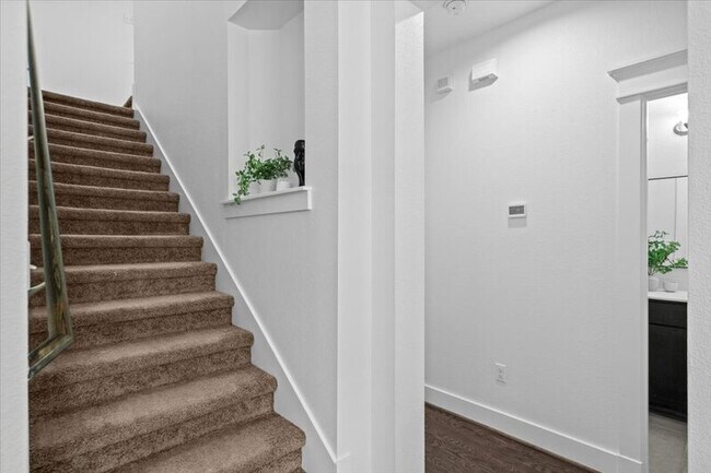 Building Photo - 1765 Rowdy Loop