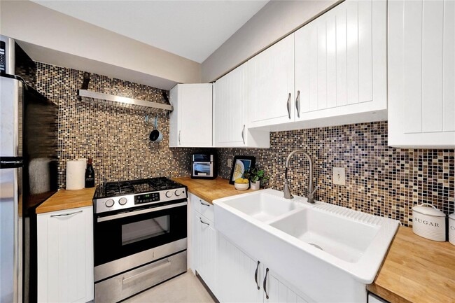 Building Photo - 3006 Brockbank Ct