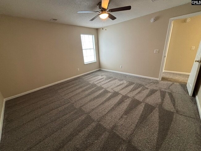 Building Photo - 107 Chapelwood Dr