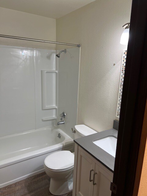 Building Photo - CedarCrest Apart - 2