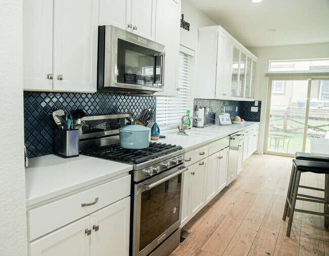 Building Photo - 6797 Backcountry Lp