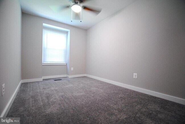 Building Photo - 8512 Hydra Ln