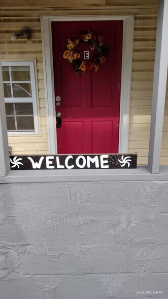 Building Photo - 1320 Brown St