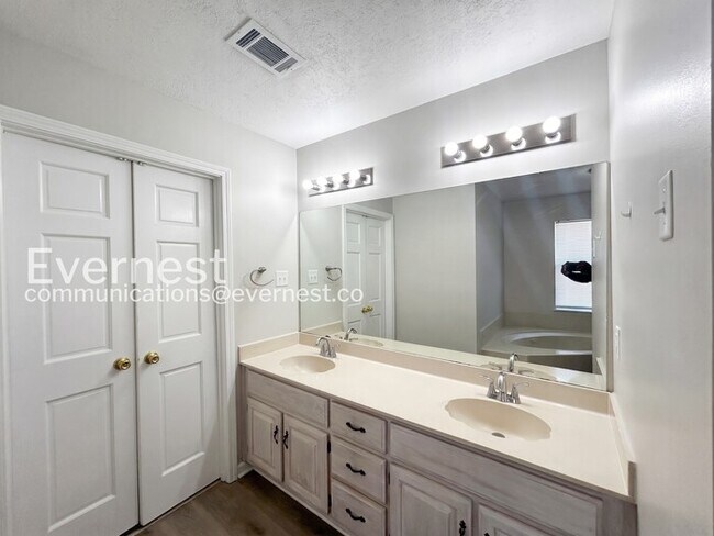 Building Photo - 1664 Joy Blvd