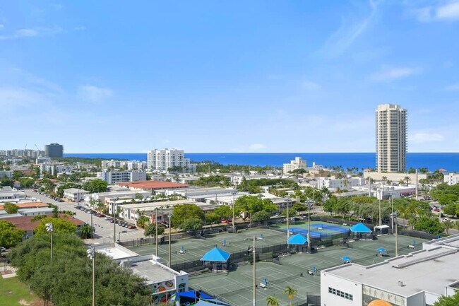 Building Photo - 580 72nd St