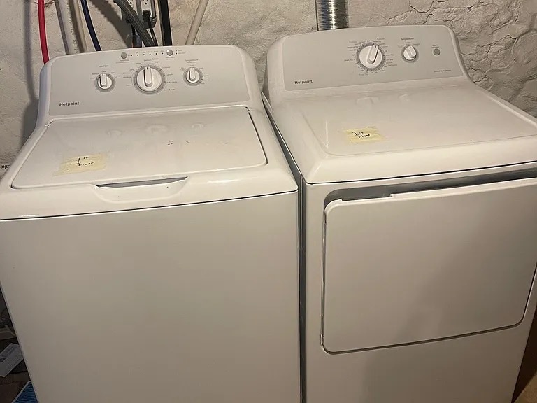 Building Photo - 35 Lincoln Pl