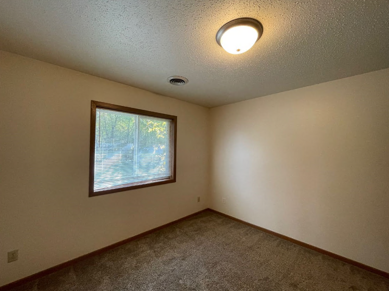 Building Photo - 13287 39th Ave N