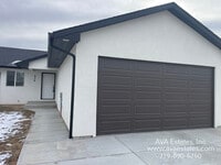 Building Photo - 970 S Coral Pl