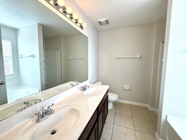 Building Photo - 13221 Silver Strand Falls Dr