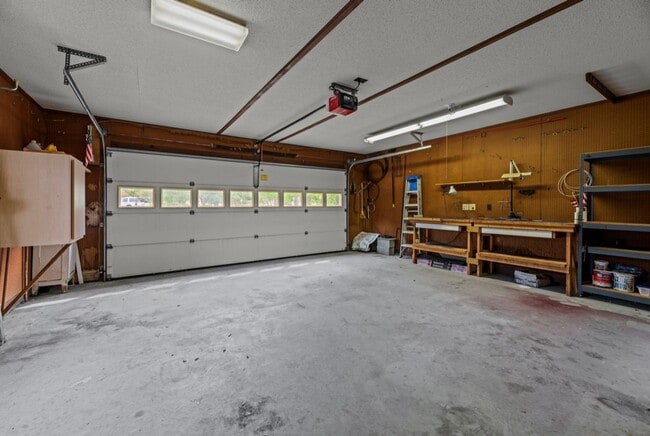 Building Photo - Waterfront Dream Home Best View in Fairfield Harbour!