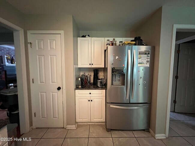 Building Photo - 820 Welton Cir