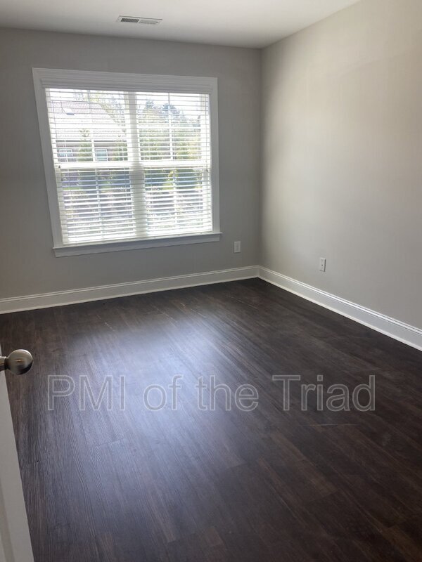 Building Photo - 5179 Farm House Trail