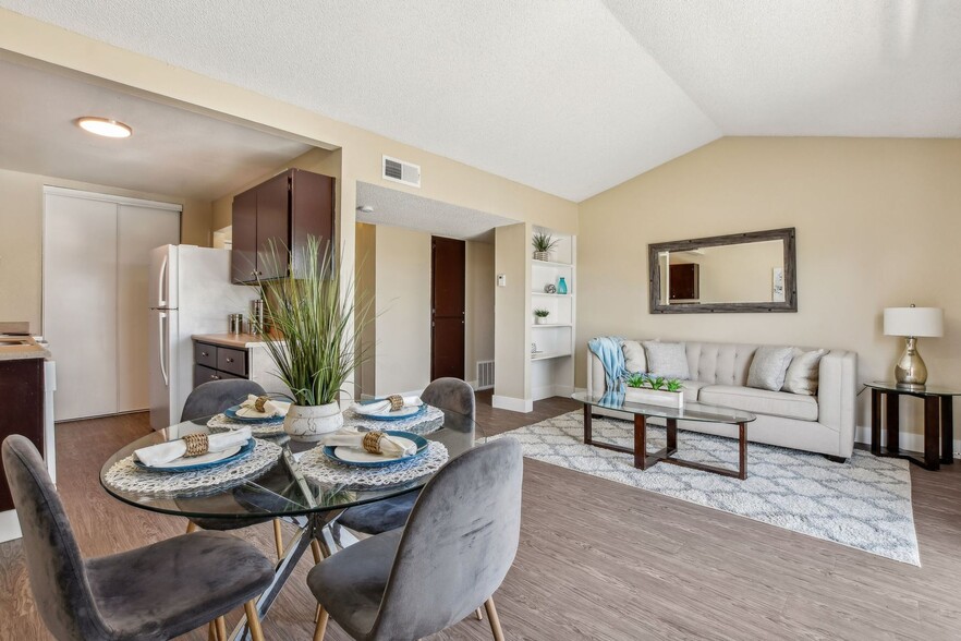 Primary Photo - Rosemont Terrace Apartments