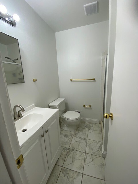 Building Photo - 5545 S Lowell Blvd