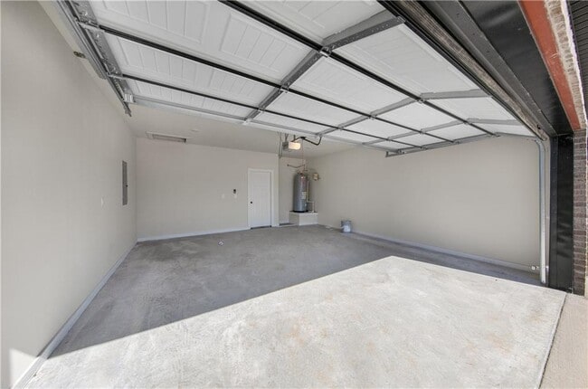 Building Photo - 603 Cosmos St
